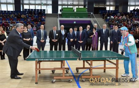  Azərbaycanlı nazirlər stolüstü tennis oynadılar - FOTO