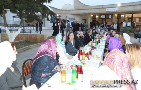     MEHRIBAN ƏLIYEVA IFTAR MƏRASIMINDƏ IŞTIRAK EDIB - FOTOLAR