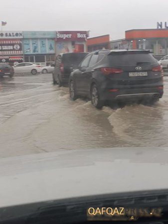 Yol Polisindən yağışlı hava ilə bağlı XƏBƏRDARLIQ - FOTO